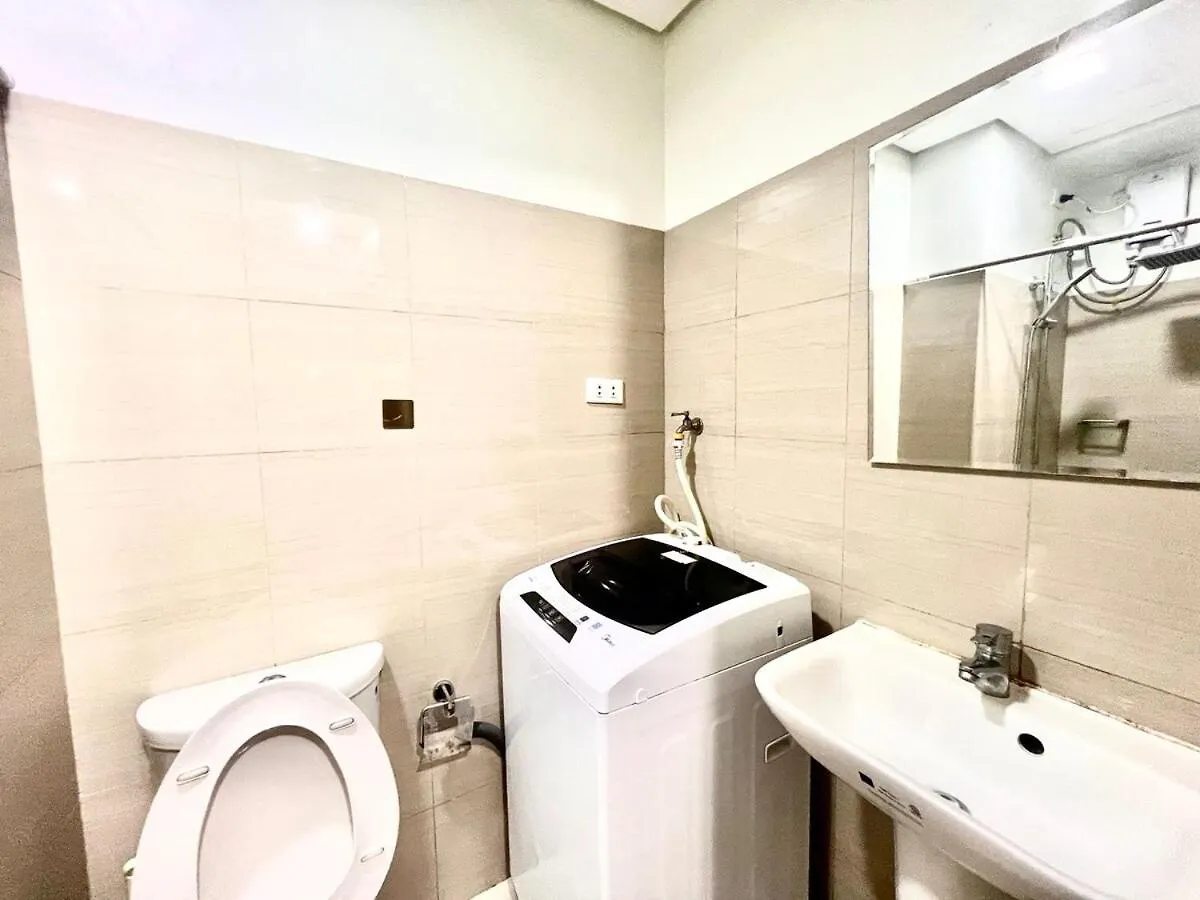 Very Central Mall Of Asia Manila Apartment 0*,
