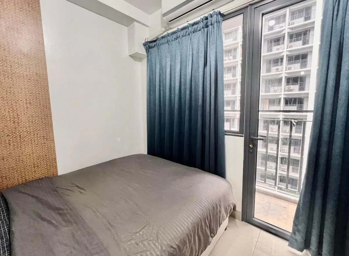Very Central Mall Of Asia Manila Apartment 0*,