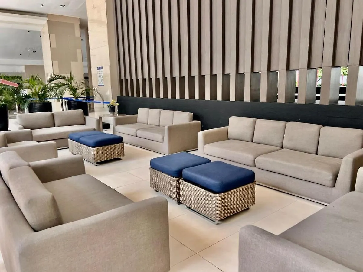 Very Central Mall Of Asia Manila Apartment